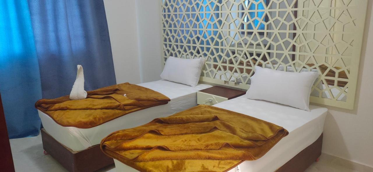 Dolphin Hotel El Qoseir Ngoại thất bức ảnh