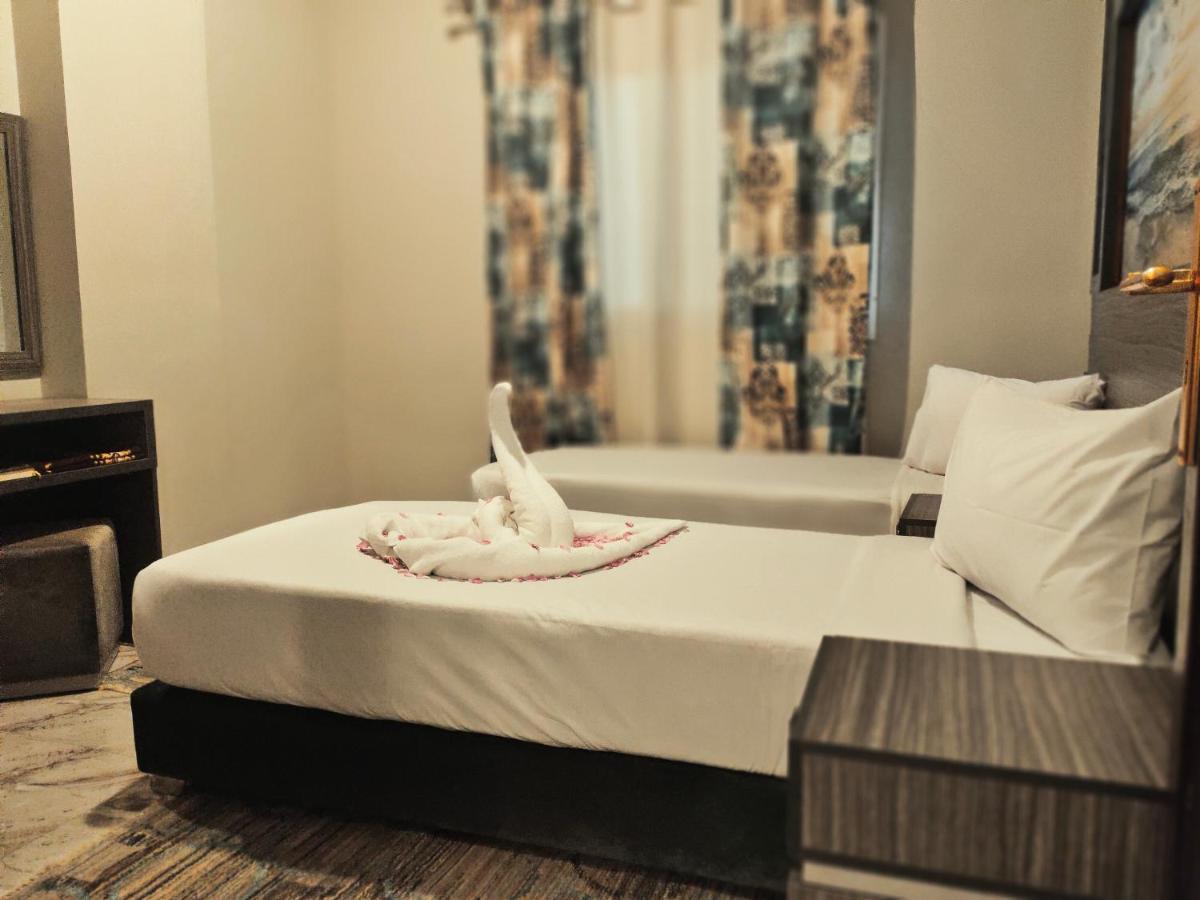 Dolphin Hotel El Qoseir Ngoại thất bức ảnh