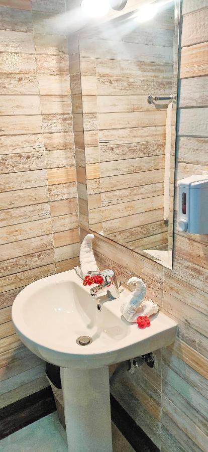 Dolphin Hotel El Qoseir Ngoại thất bức ảnh