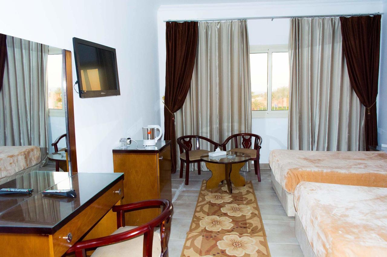 Dolphin Hotel El Qoseir Ngoại thất bức ảnh